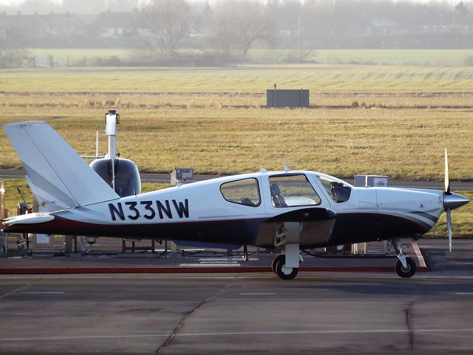 Aircraft registered N33NW