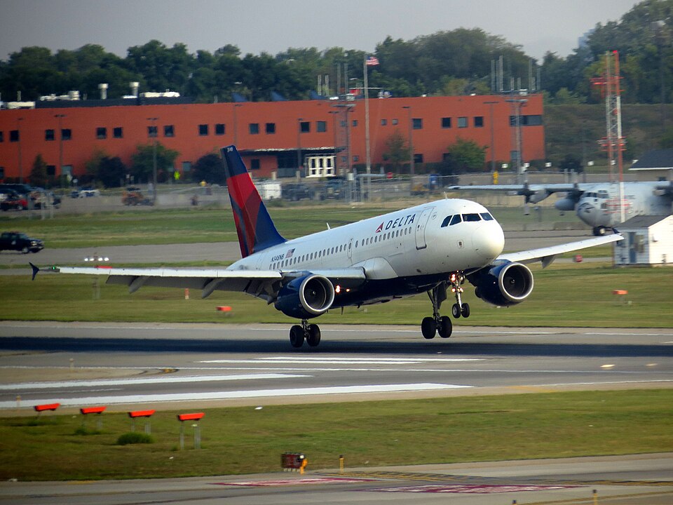 Aircraft registered N348NB