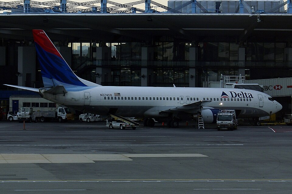 Aircraft registered N3745B