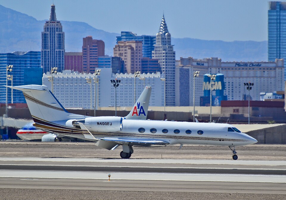 Aircraft registered N400FJ