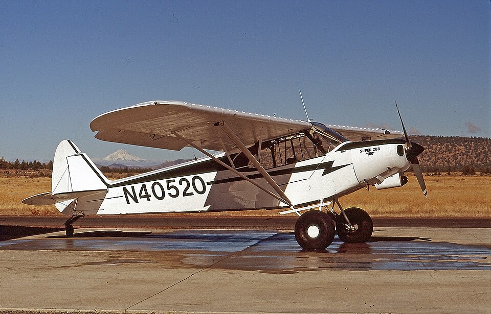 Aircraft registered N40520