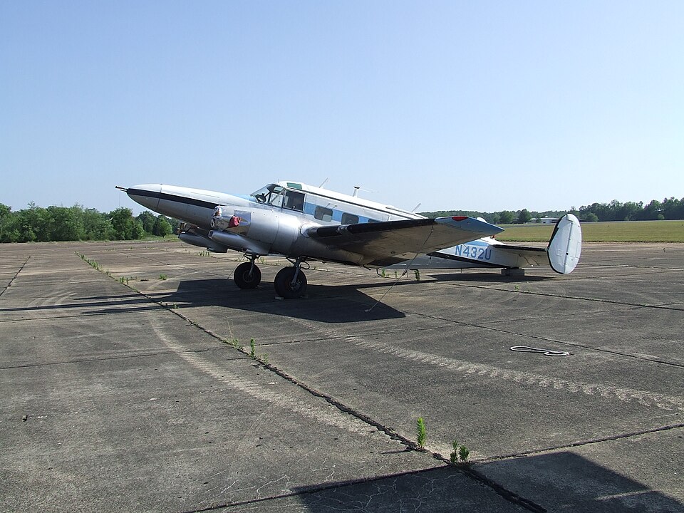 Aircraft registered N432U