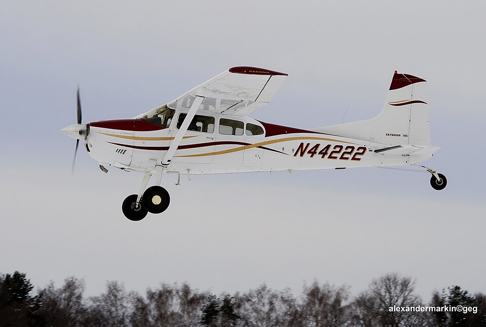 Aircraft registered N44222