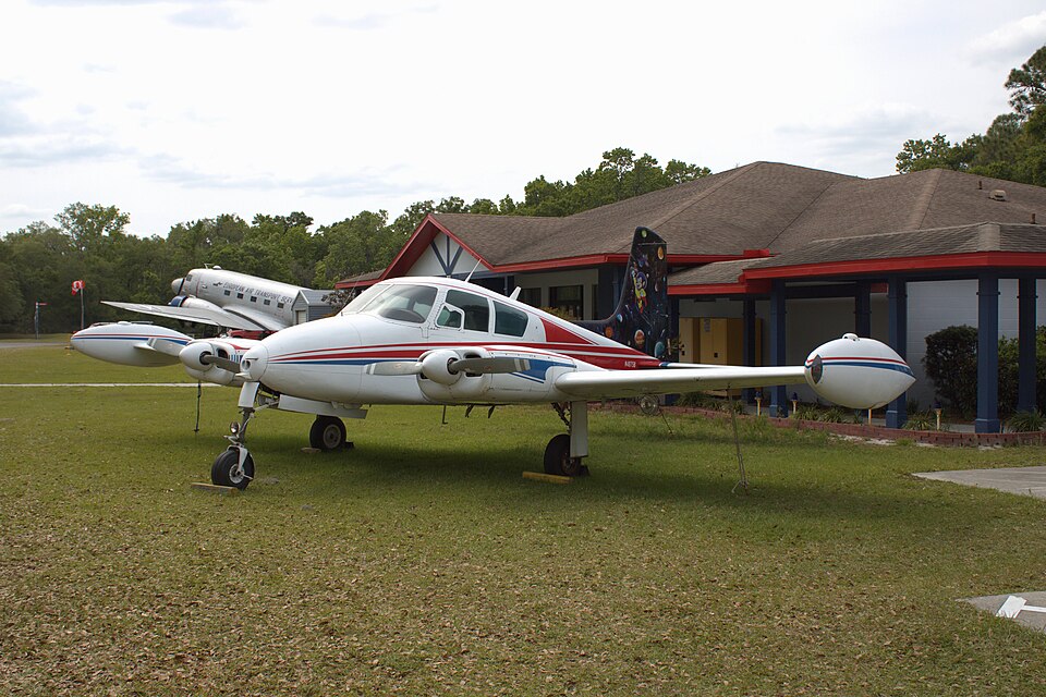 Aircraft registered N4875B