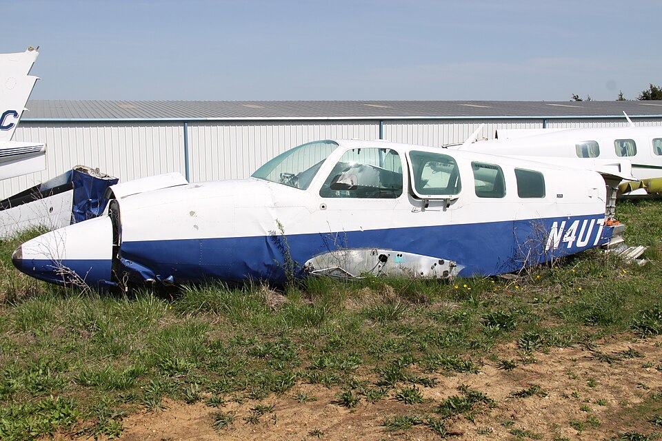 Aircraft registered N4UT