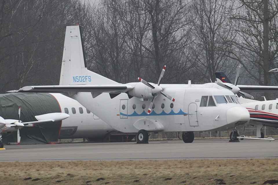 Aircraft registered N502FS