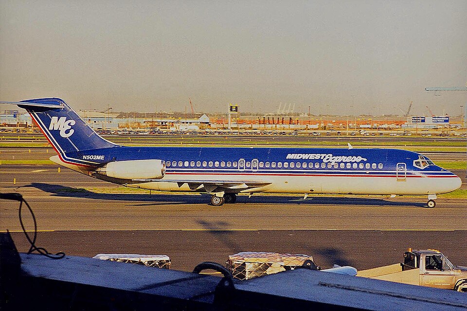 Aircraft registered N502ME