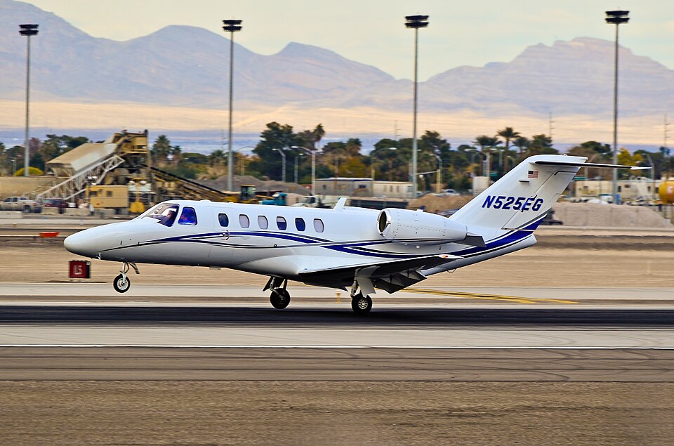 Aircraft registered N525EG
