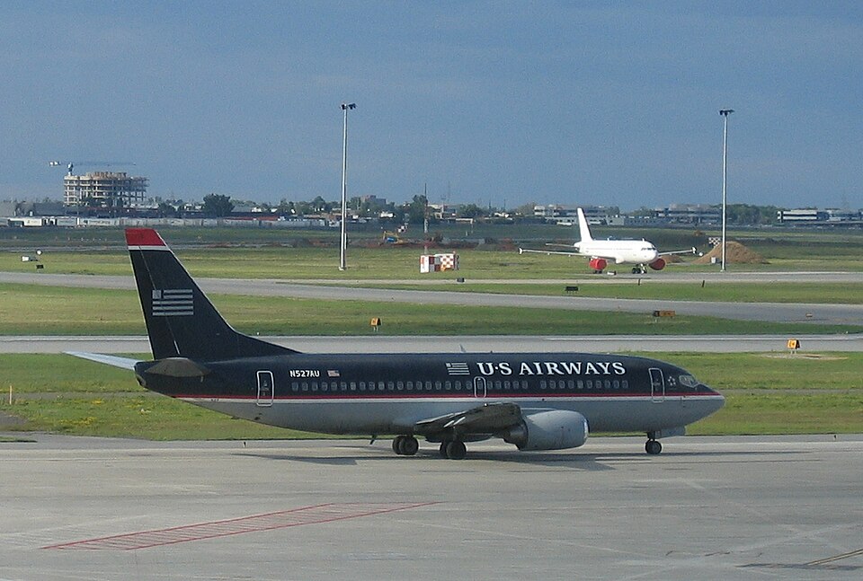 Aircraft registered N527AU