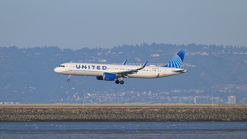 Aircraft registered N54552