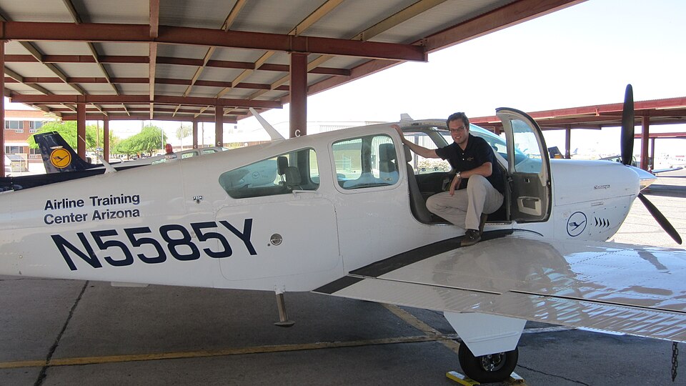 Aircraft registered N5585Y