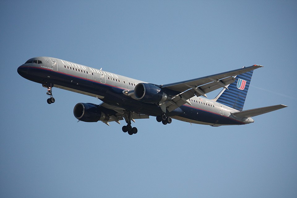 Aircraft registered N575UA
