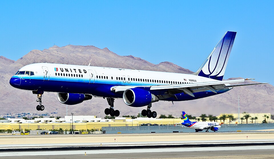 Aircraft registered N586UA