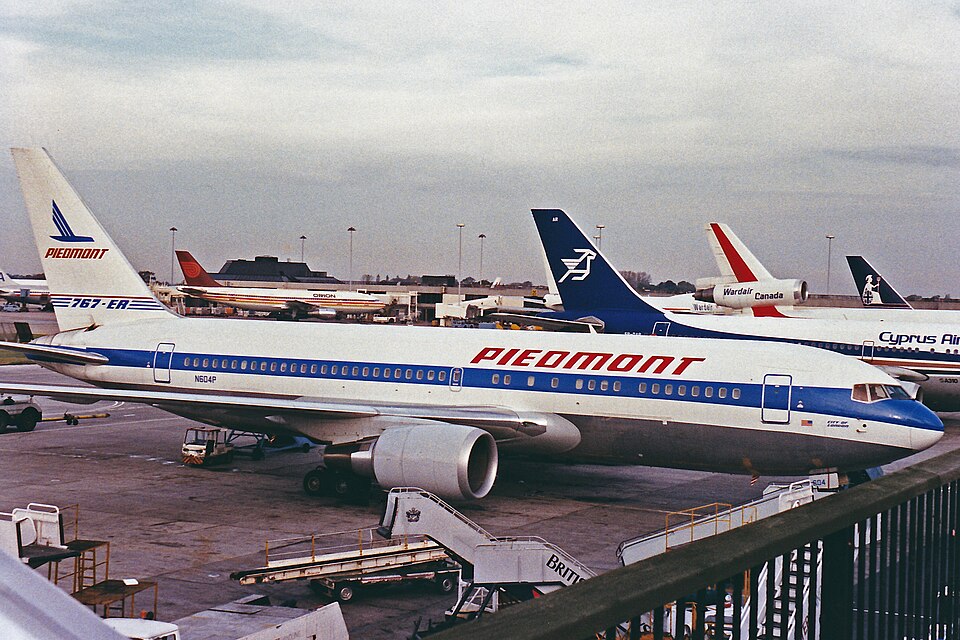 Aircraft registered N604P