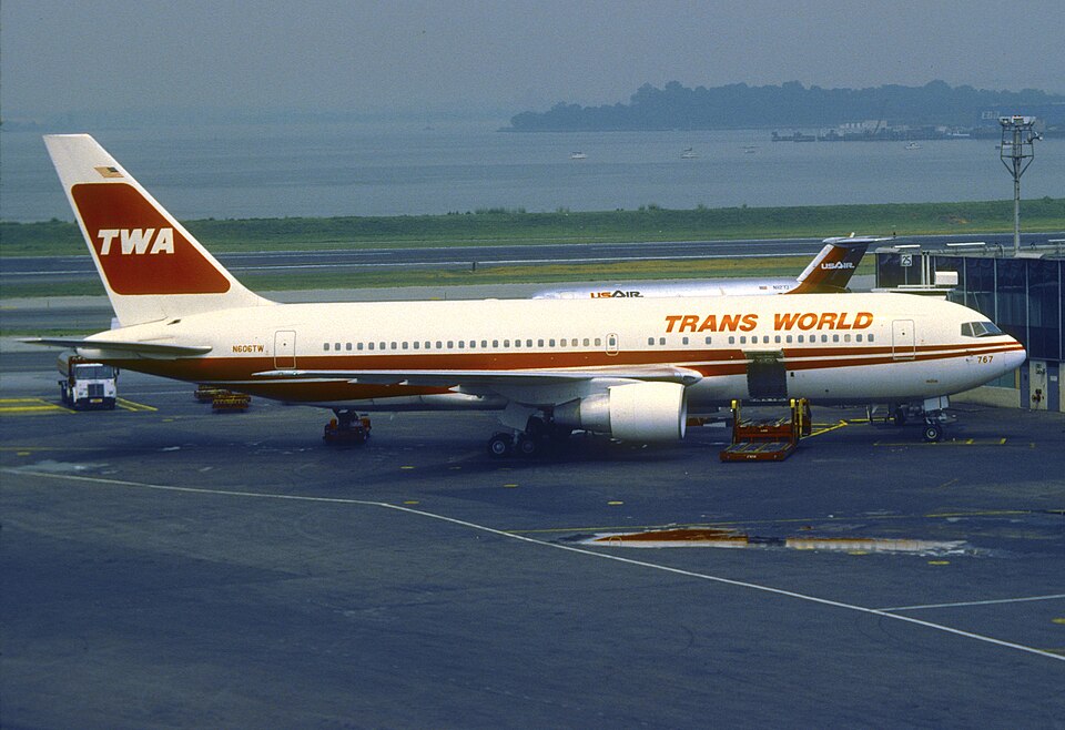 Aircraft registered N606TW