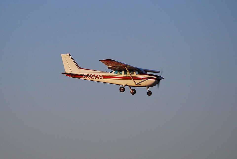 Aircraft registered N62145