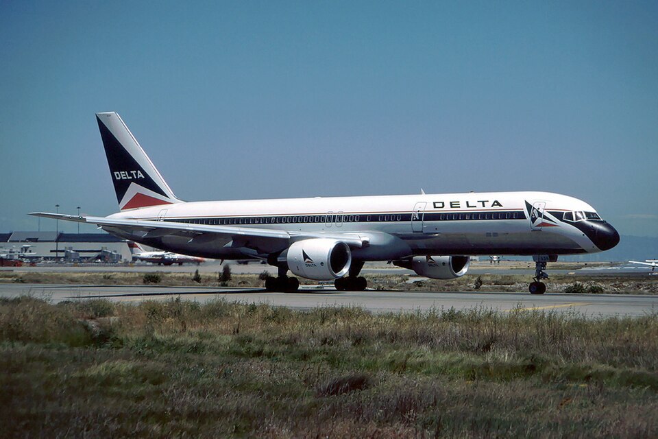Aircraft registered N626DL