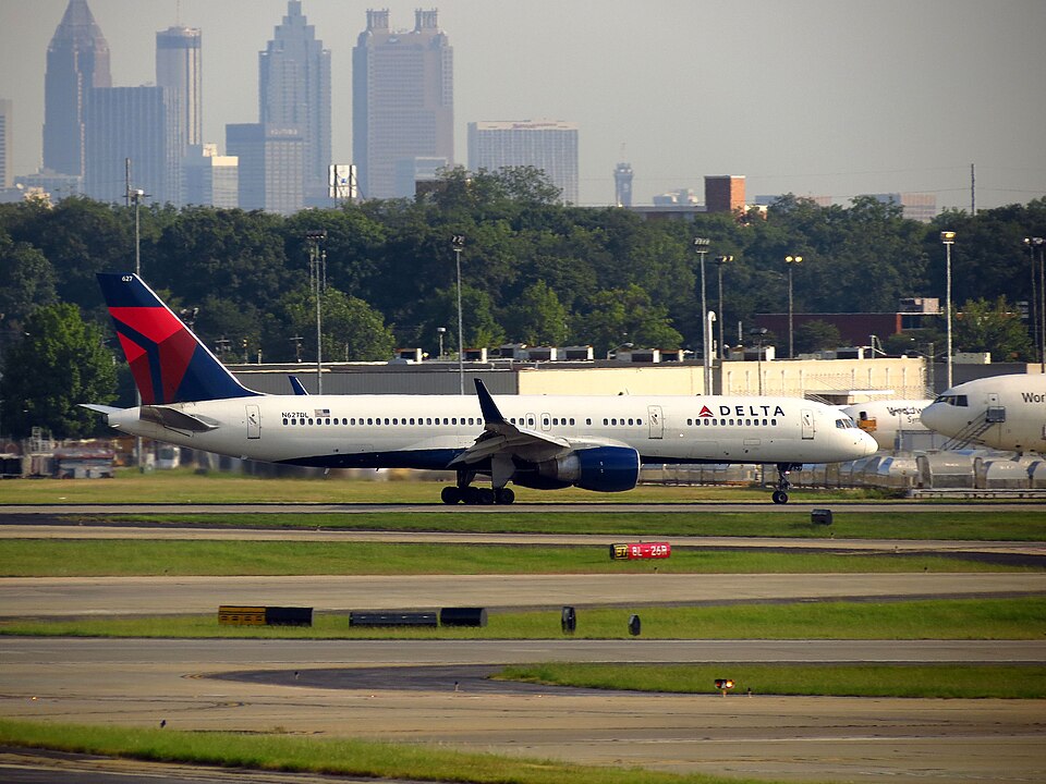 Aircraft registered N627DL