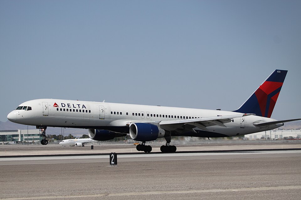Aircraft registered N633DL
