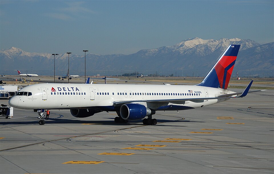 Aircraft registered N638DL