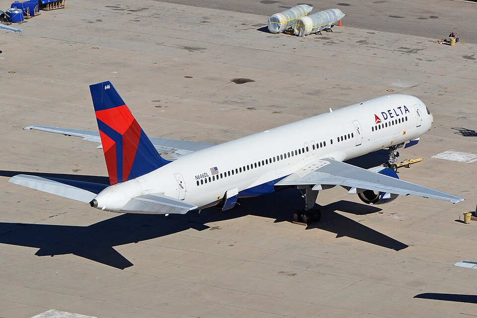 Aircraft registered N646DL