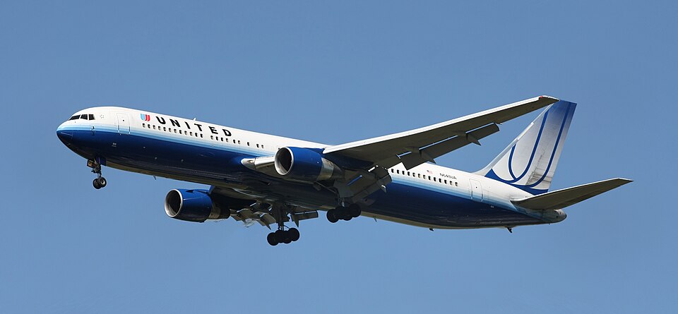 Aircraft registered N648UA