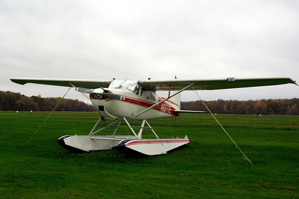 Aircraft registered N6577E