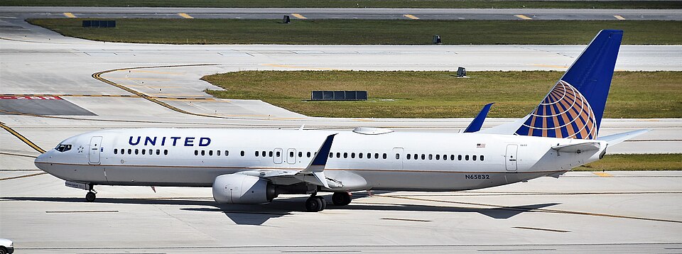 Aircraft registered N65832