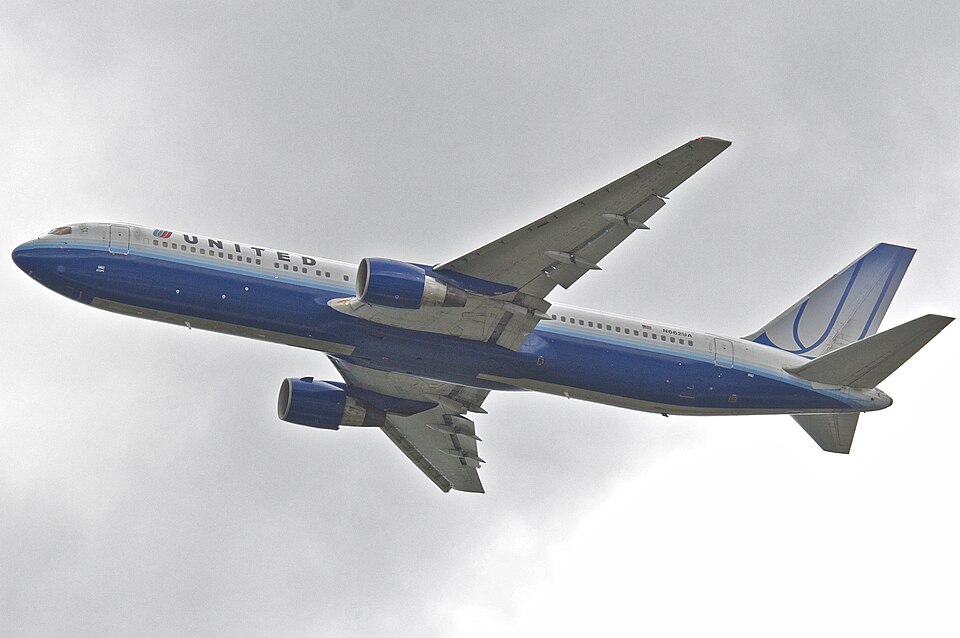 Aircraft registered N662UA
