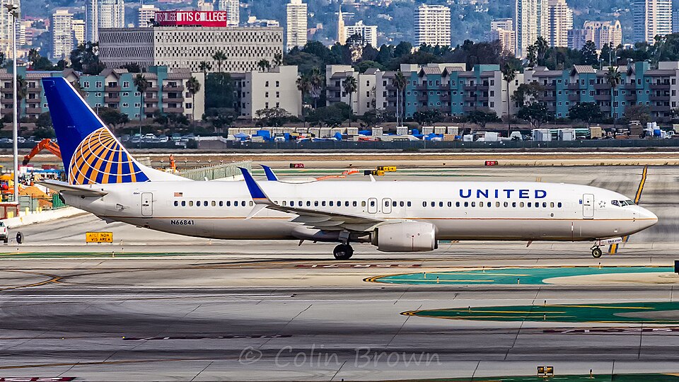 Aircraft registered N66841