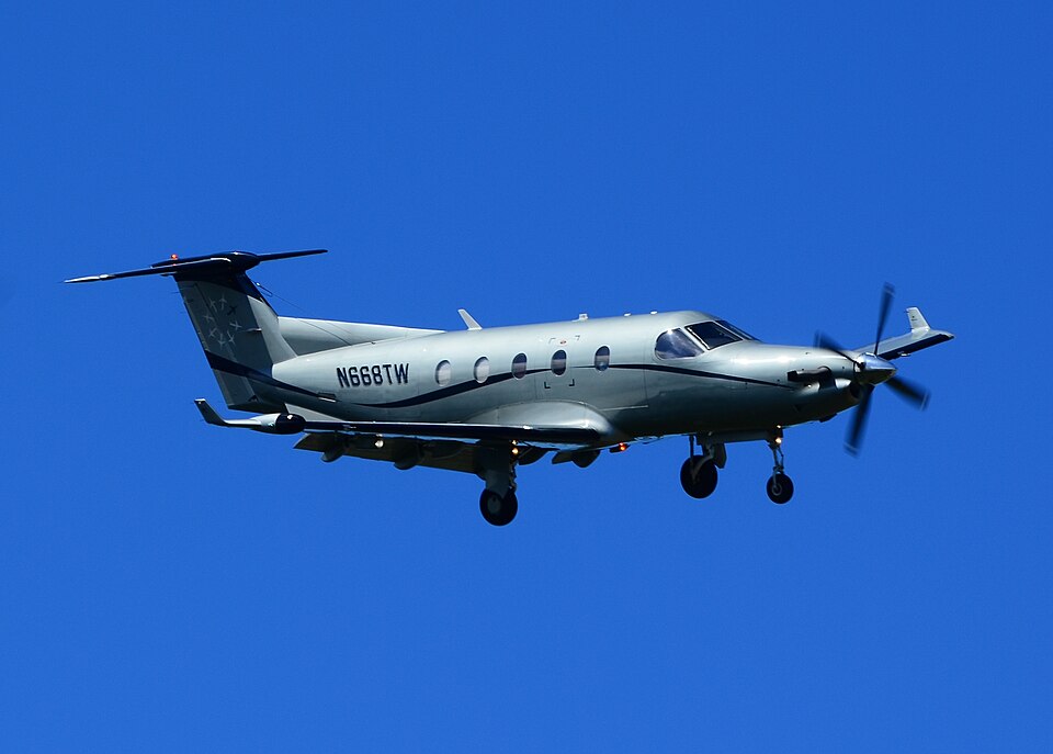 Aircraft registered N668TW