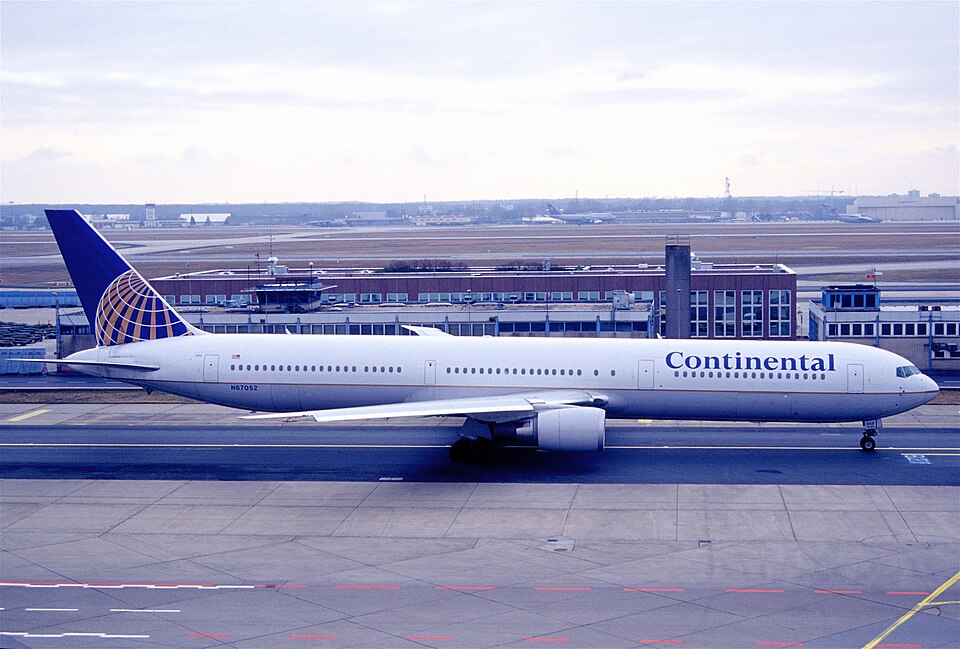 Aircraft registered N67052