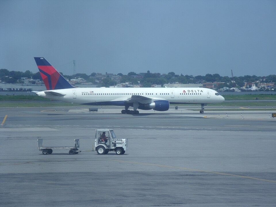 Aircraft registered N6714Q