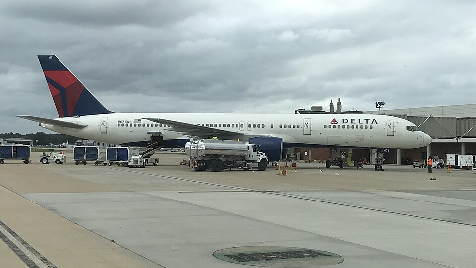 Aircraft registered N671DN