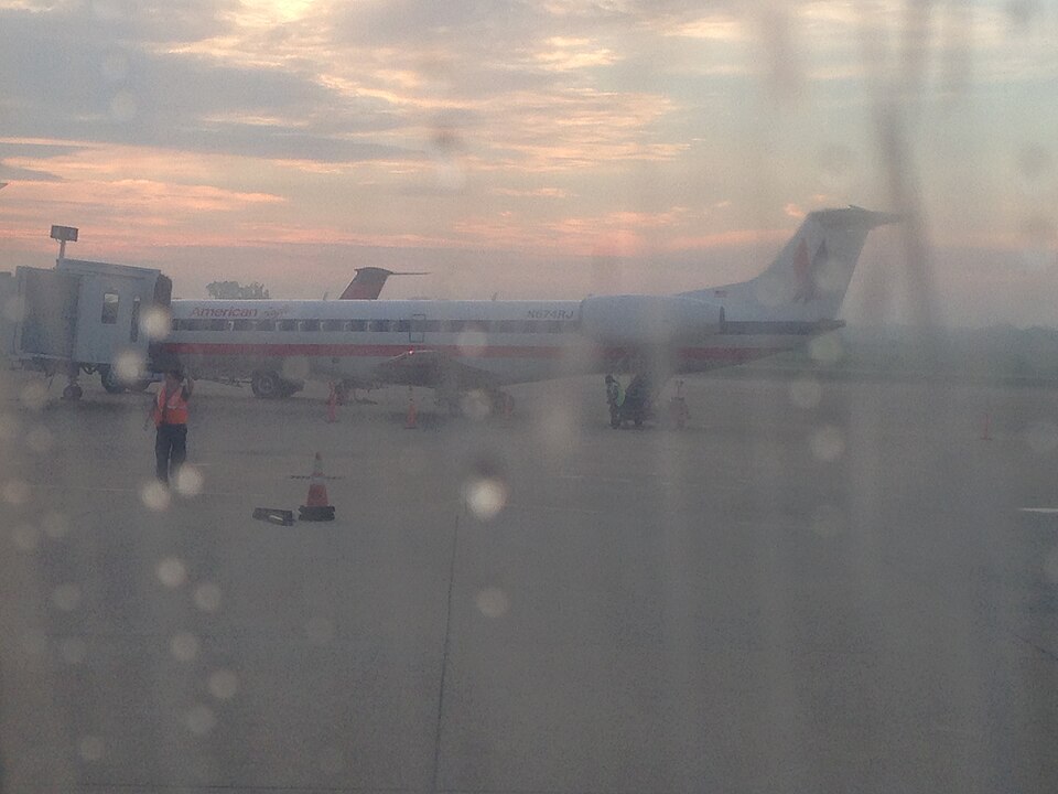 Aircraft registered N674RJ