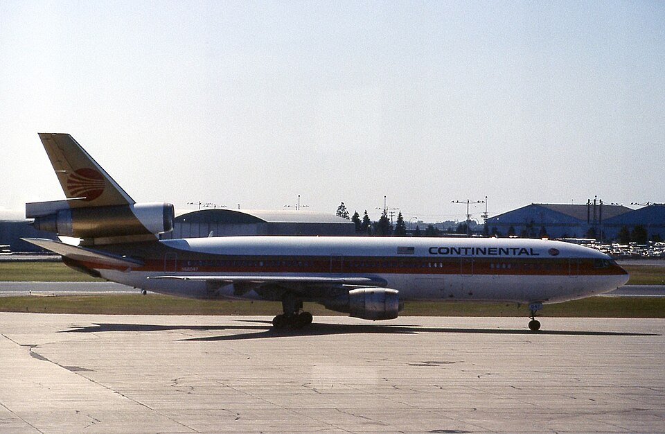 Aircraft registered N68047