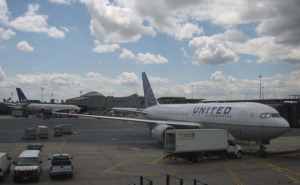 Aircraft registered N68160