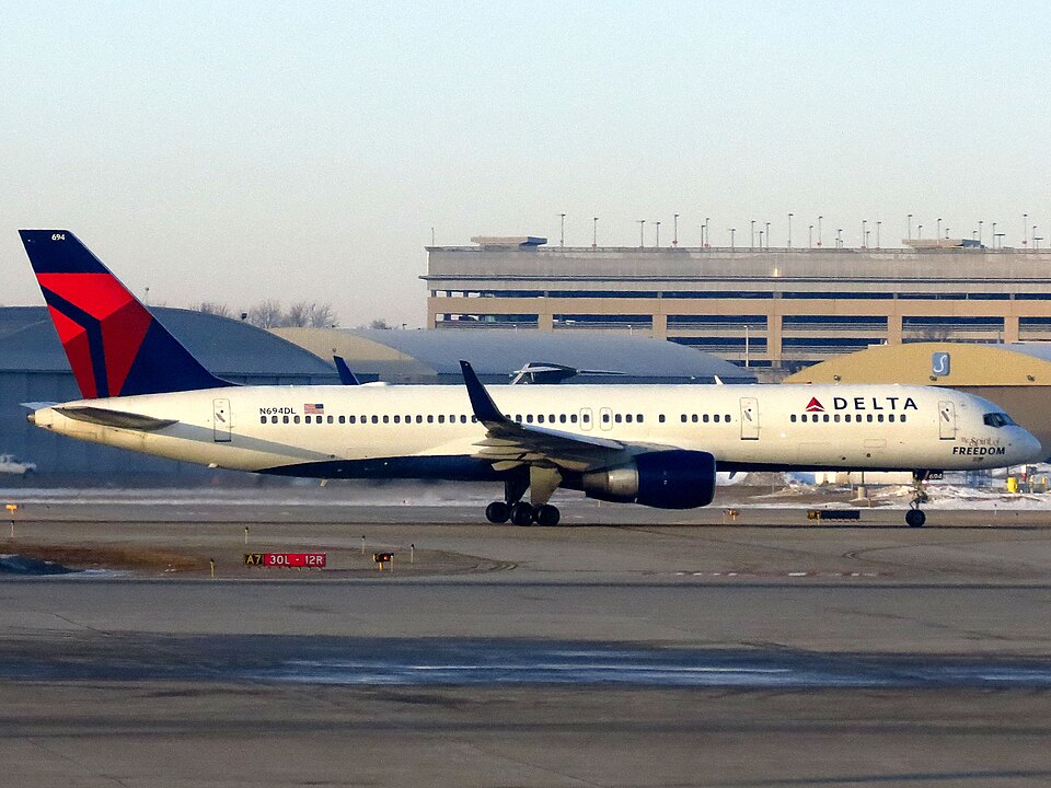 Aircraft registered N694DL