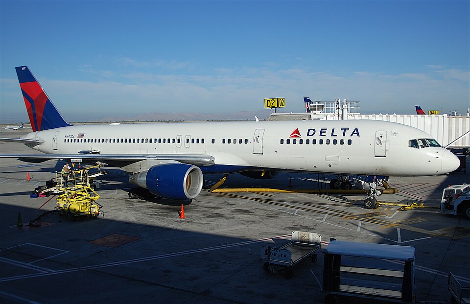 Aircraft registered N697DL
