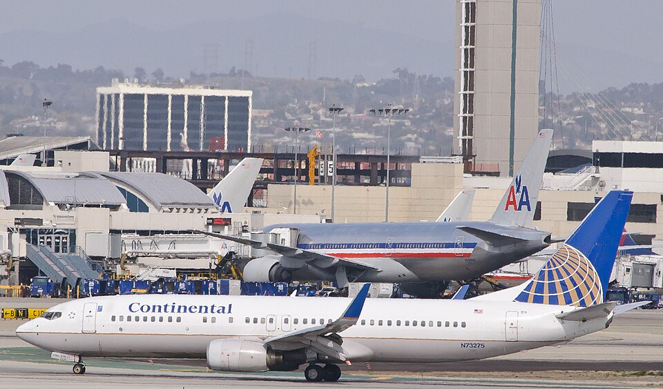 Aircraft registered N73275