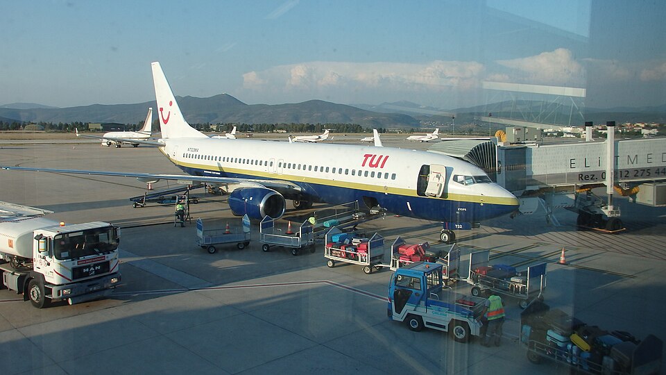 Aircraft registered N732MA