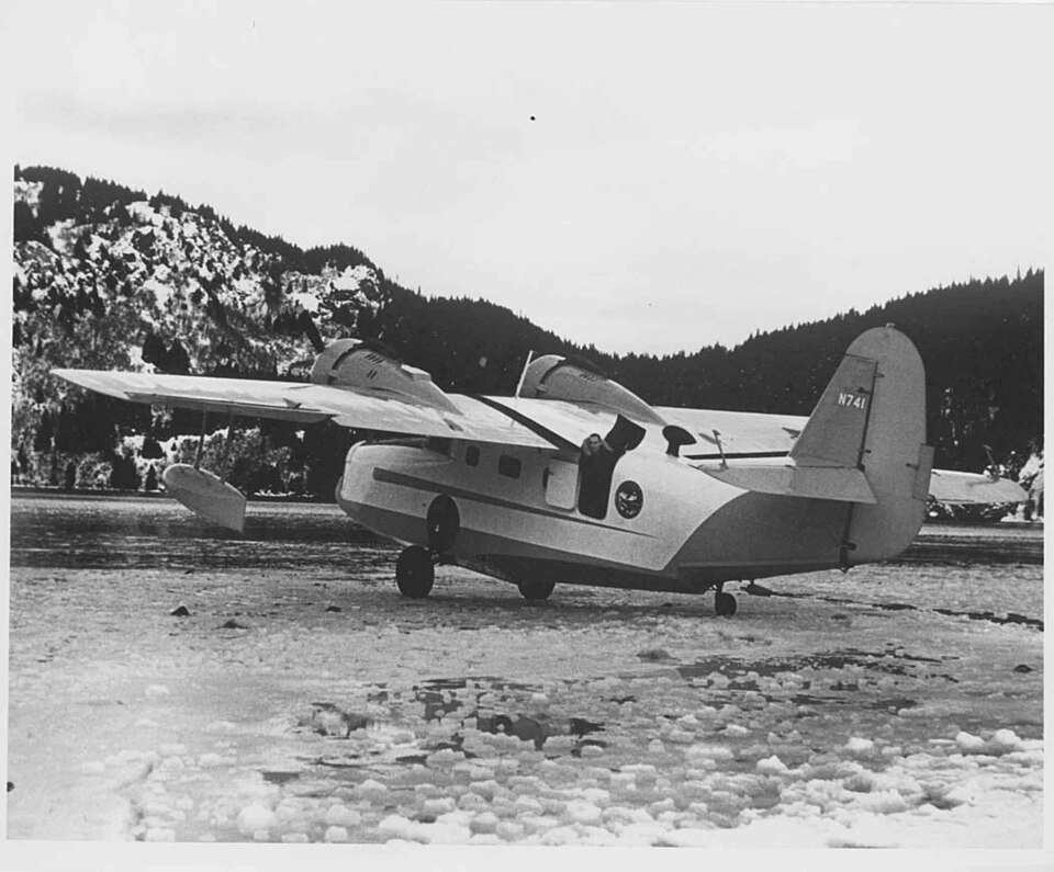 Aircraft registered N741