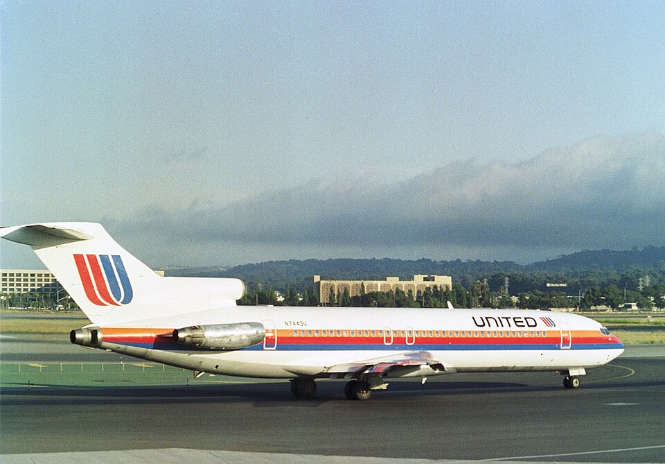 Aircraft registered N7443U