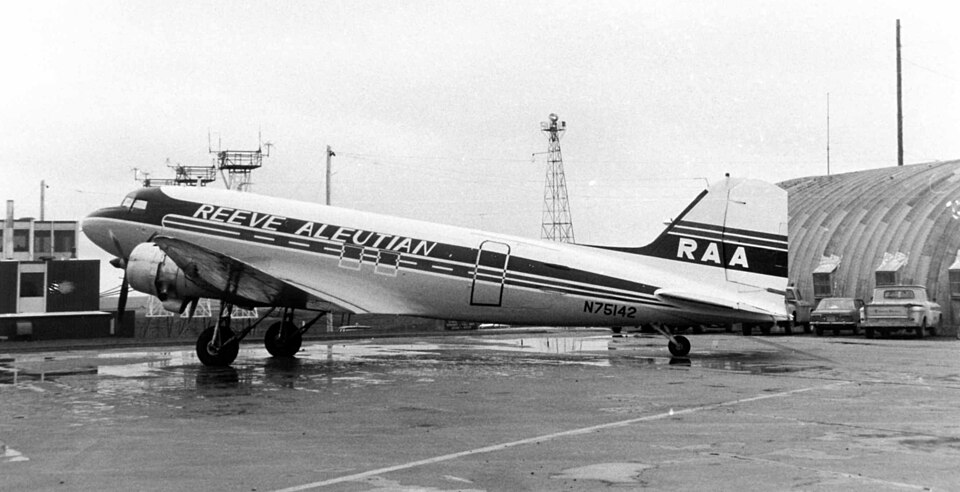Aircraft registered N75142