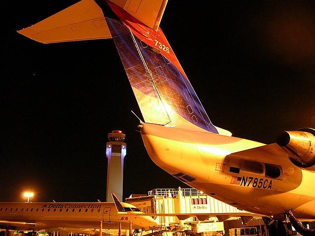 Aircraft registered N785CA