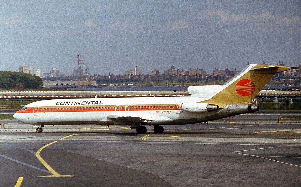 Aircraft registered N79748
