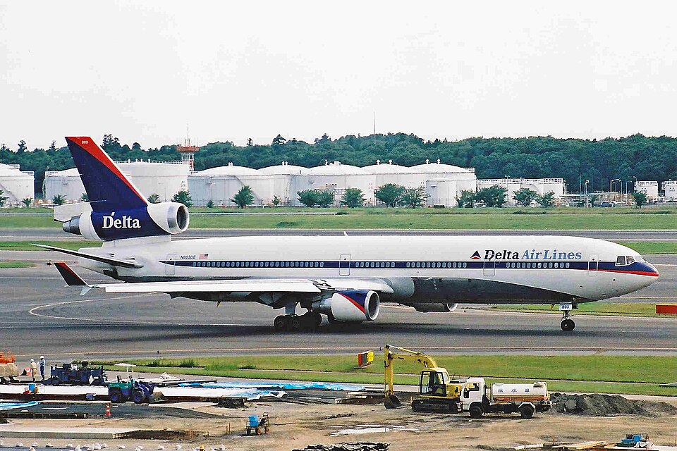 Aircraft registered N803DE