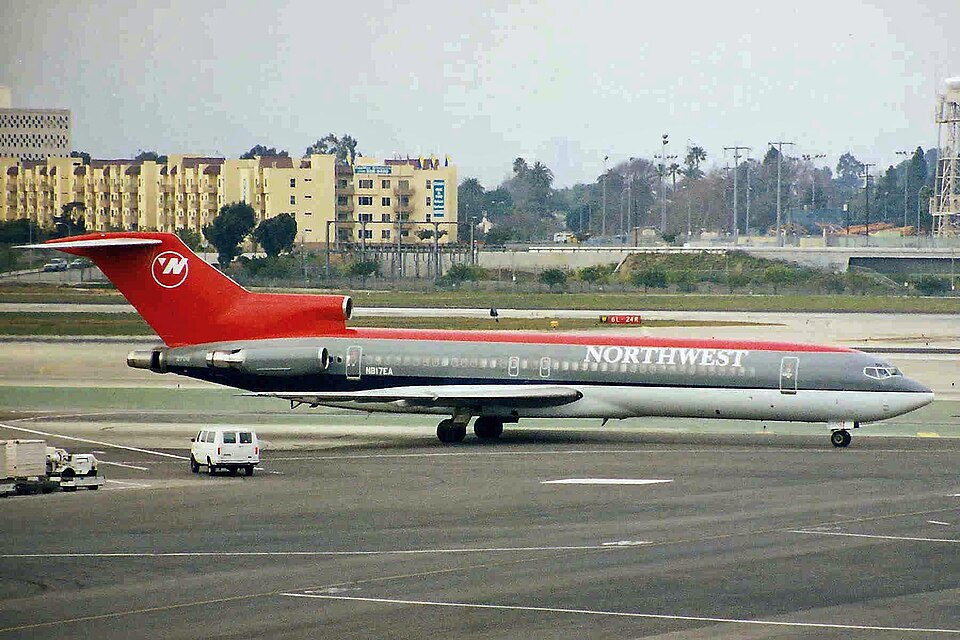 Aircraft registered N817EA