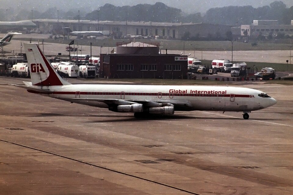 Aircraft registered N8415
