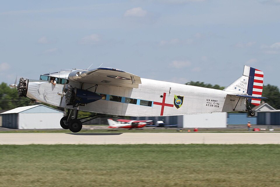 Aircraft registered N8419